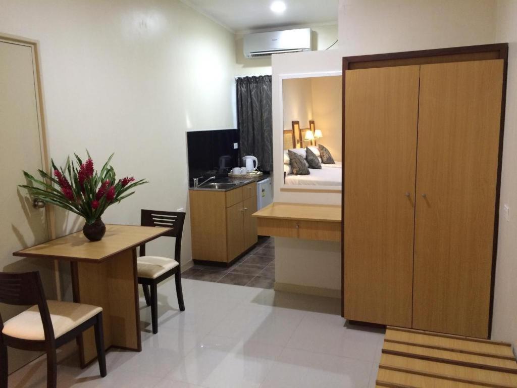 Victoria Palms Hotel Suva Exterior photo